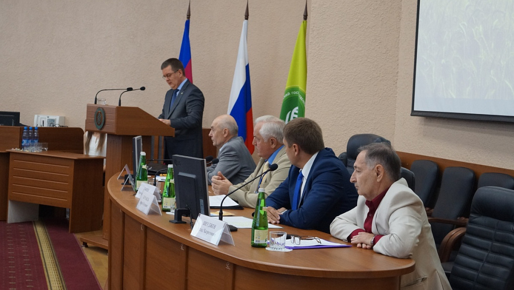 В КубГАУ прошел международный Симпозиум Содружества ученых агрохимиков и экологов