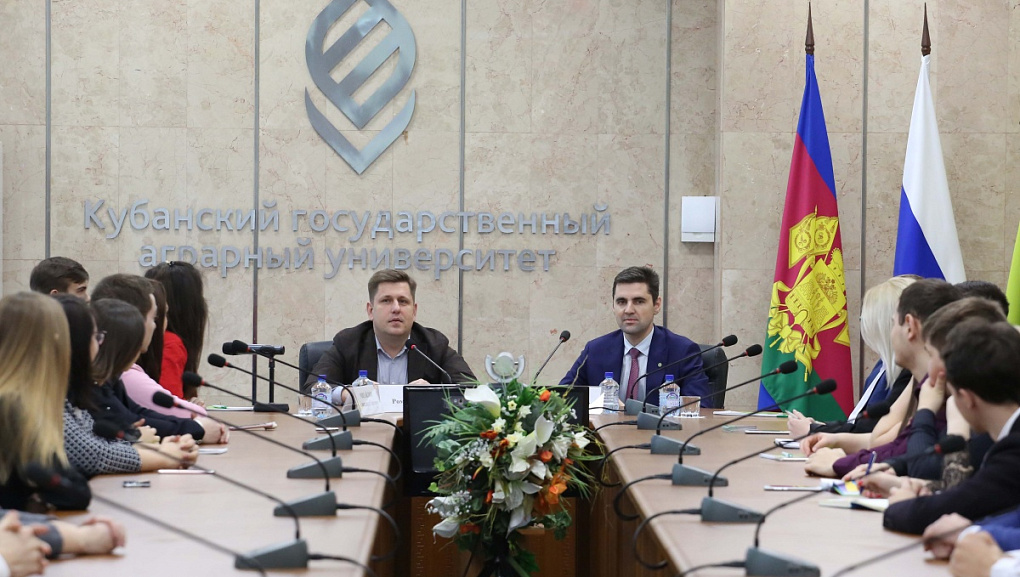 Роман Дикий: «Принятие решения - это бремя, потому что за него всегда нужно нести ответственность».