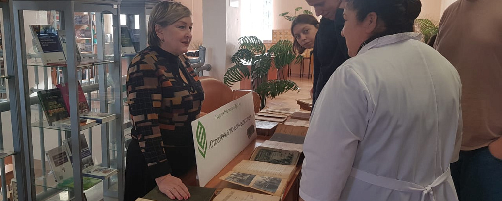 «Отраженье исчезнувших лет…».
