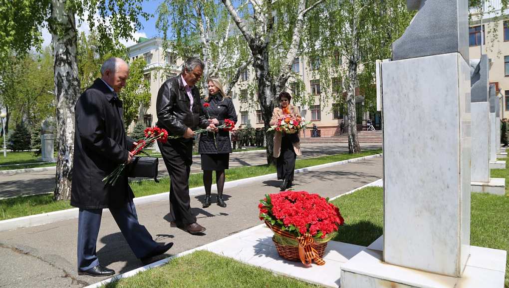 Памяти генерал-майора, Героя Советского Союза, профессора КубГАУ В.В. Яксаргина