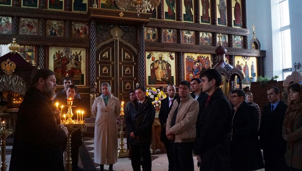 Экскурсия в храм Рождества Христова
