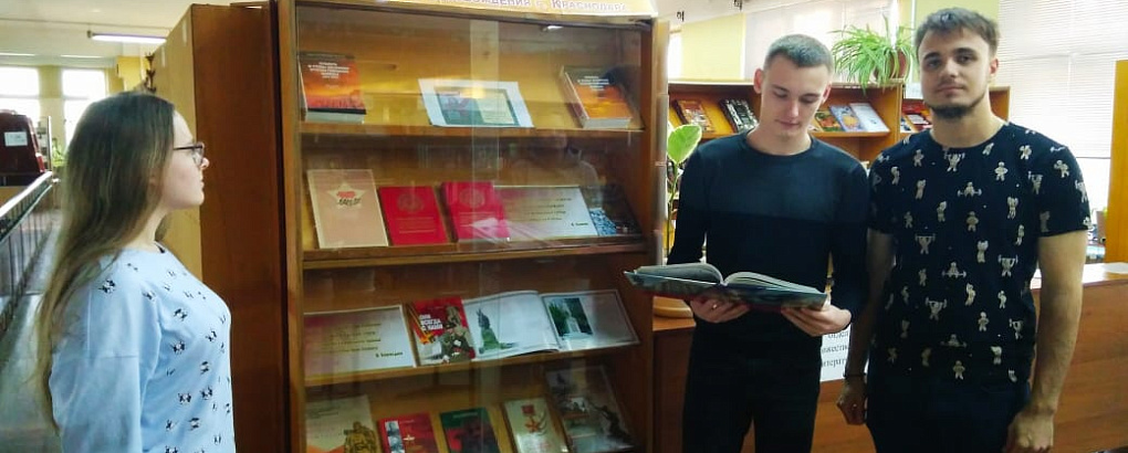 «Сквозь память с болью прорываясь…»