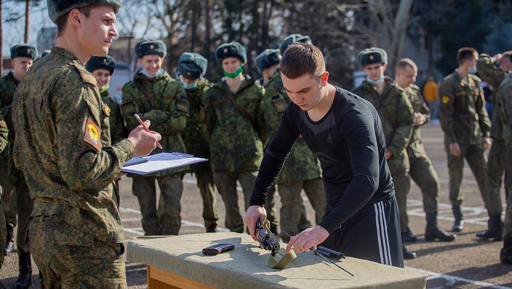 «А ну-ка, парни, конкурс»