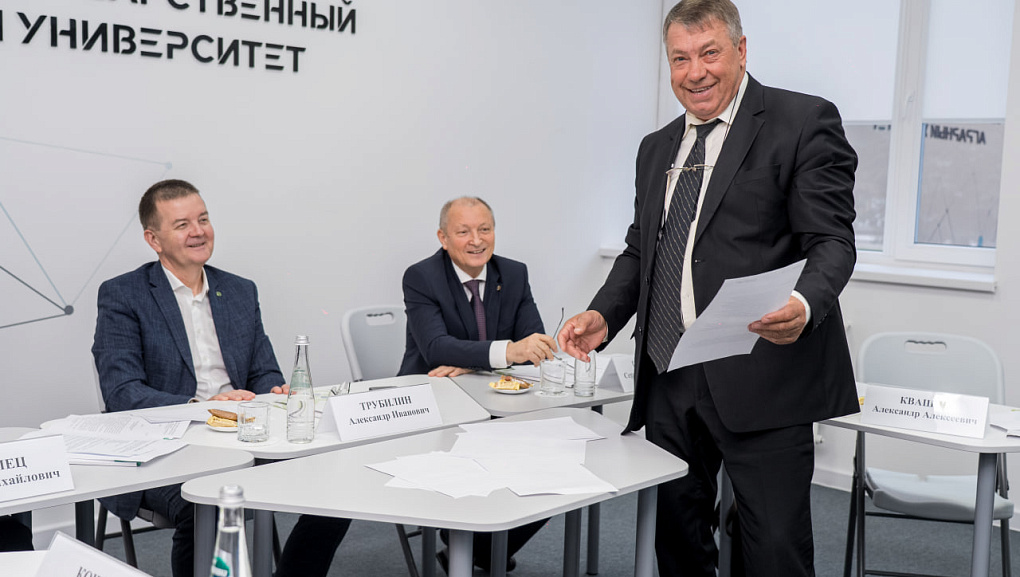 GigaChat обучился в аграрном вузе на 8 факультетах и успешно сдал выпускной экзамен