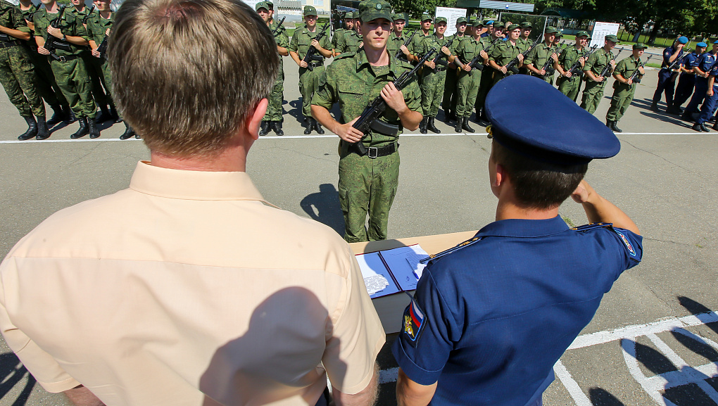 Курсанты военного института дали присягу