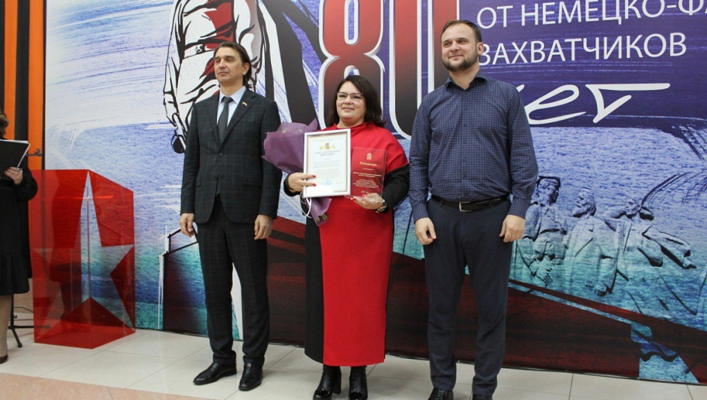 Снова первые!
