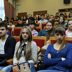 Лекция преподавателя из Китая для студентов юридического факультета