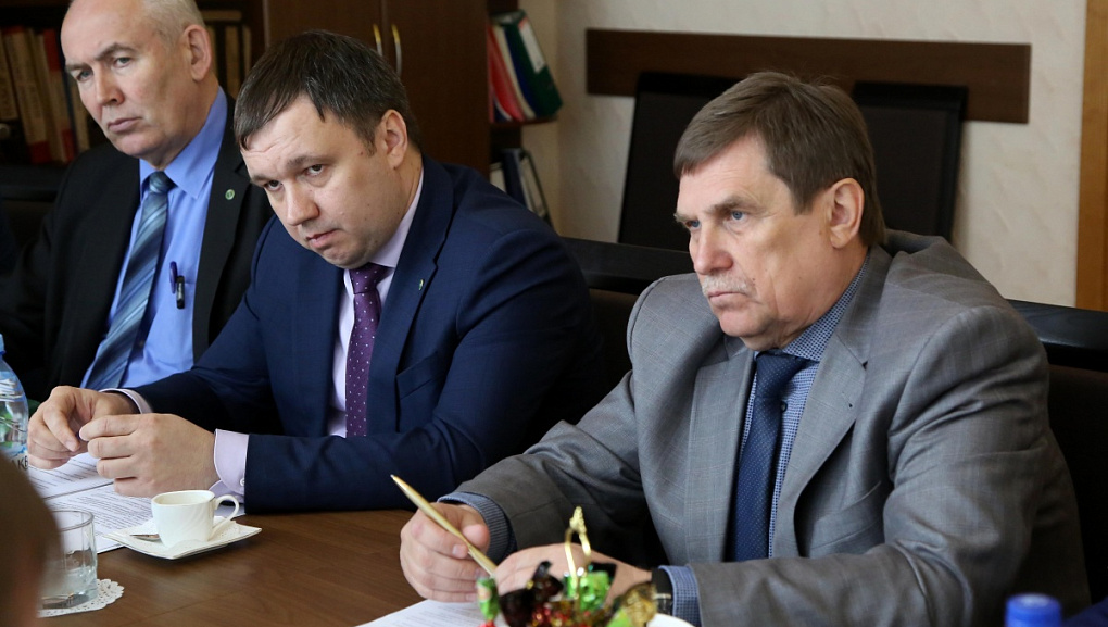 Крепнет связь науки с производством