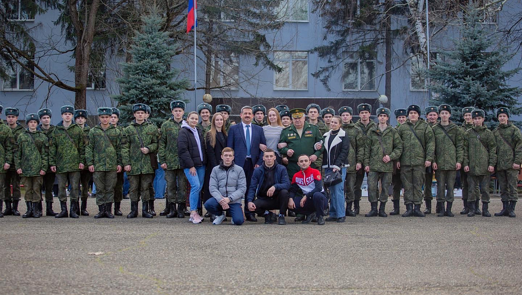 «А ну-ка, парни, конкурс»