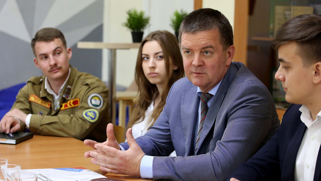 Ректор встретился со студентами «один на один»
