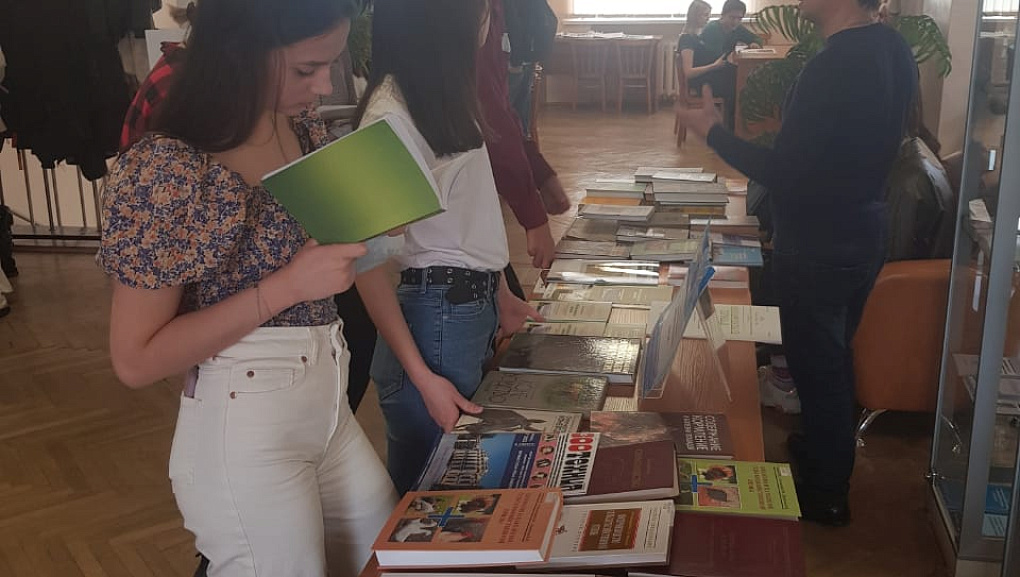 В библиотеке КубГАУ оформлена книжная выставка