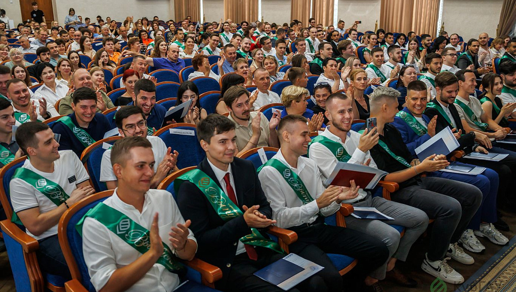 В добрый путь, выпускники!