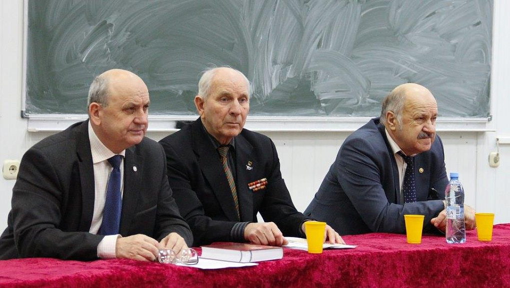 Открытый кураторский час