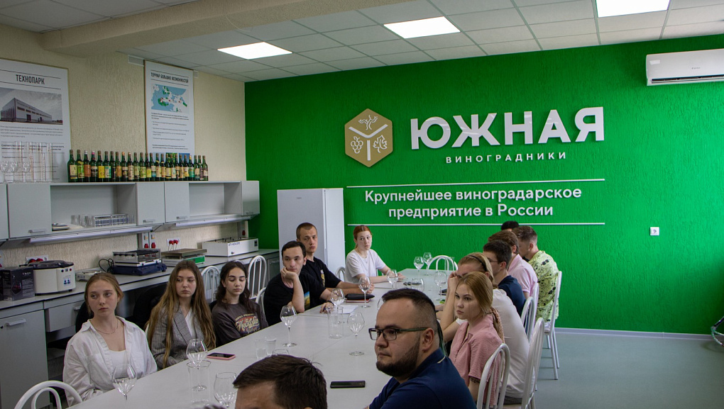 Одни из лучших виноделов Крыма провели мастер-класс для студентов КубГАУ