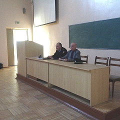 Собрание владельцев автомобилей на ветфаке