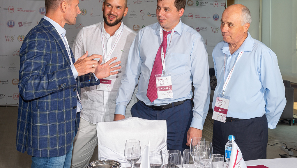 Выступили экспертами на Russian Wines Competition