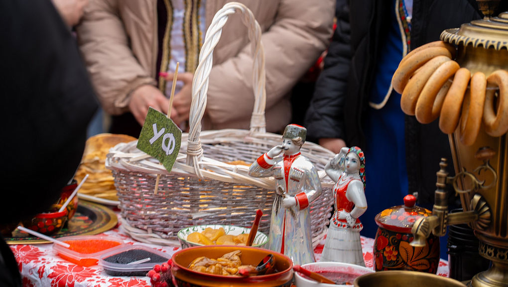Пахнет солнцем и блинами – нынче Масленица с нами!