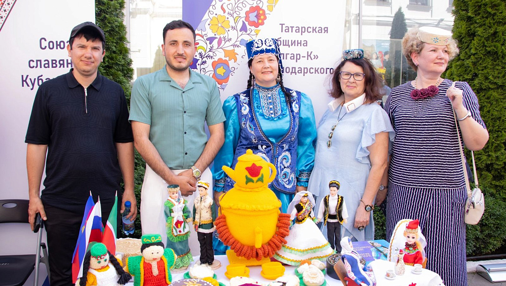Иностранные студенты КубГАУ объединили культуры на фестивале