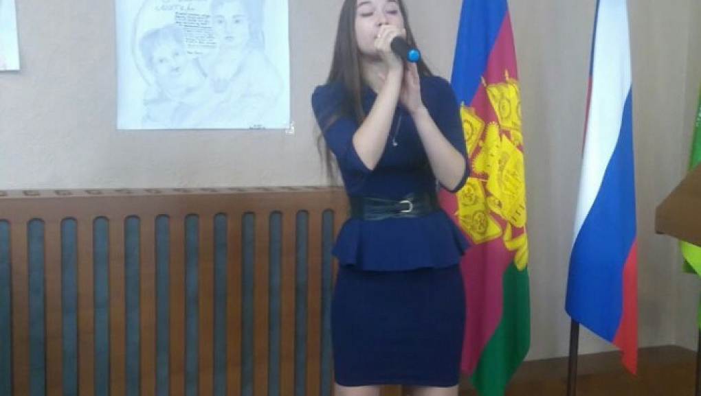 Я стих прочту о маме!