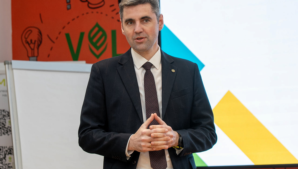 Из аудитории в бизнес