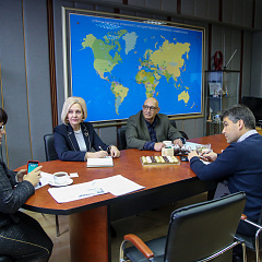 Strengthening Ties with Foreign Colleagues