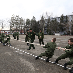 Соревнования студентов учебного военного центра