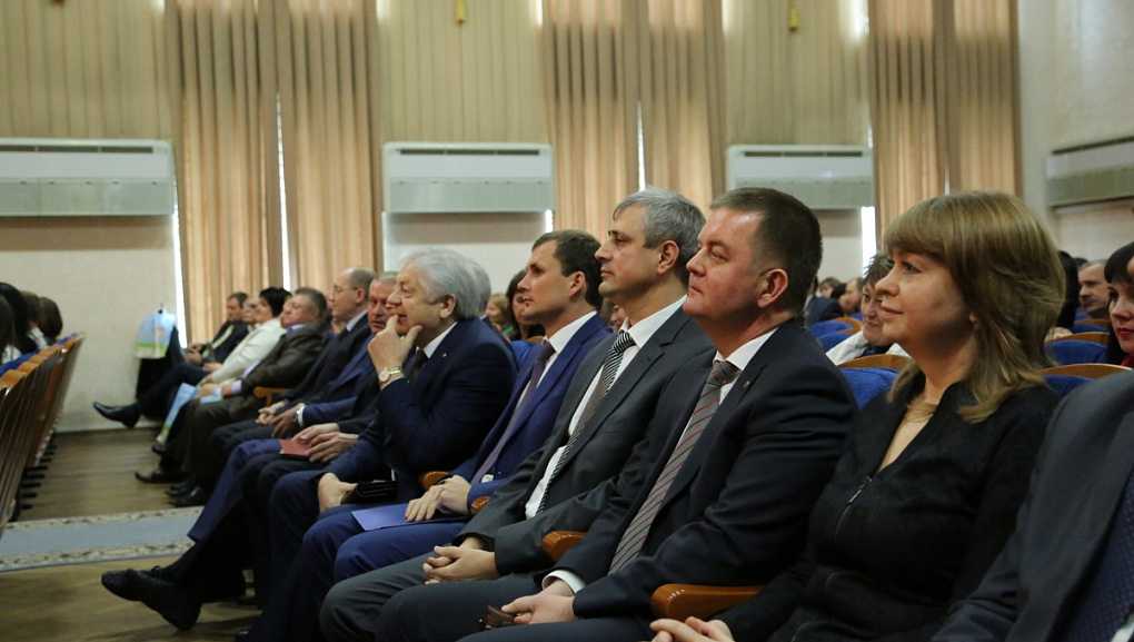 В КубГАУ отметили День работника ветеринарной службы 