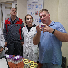 Студенты ветеринарного факультета КубГАУ осваивают технологии по геномному тестированию коров  