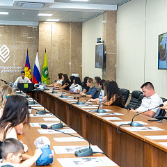 Вручение дипломов о профессиональной переподготовке 