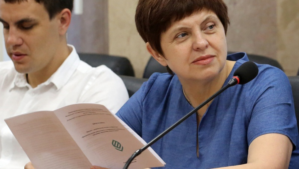 Вуз не только учит, но и воспитывает 