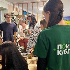 Изготавливаем свечи для бойцов СВО 