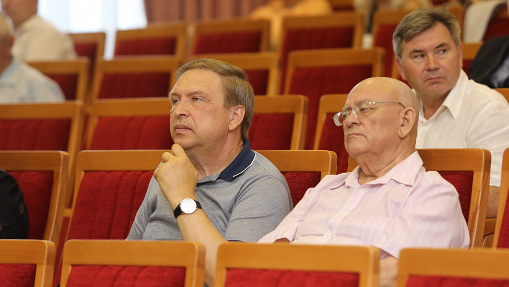 День изобретателя — 2014