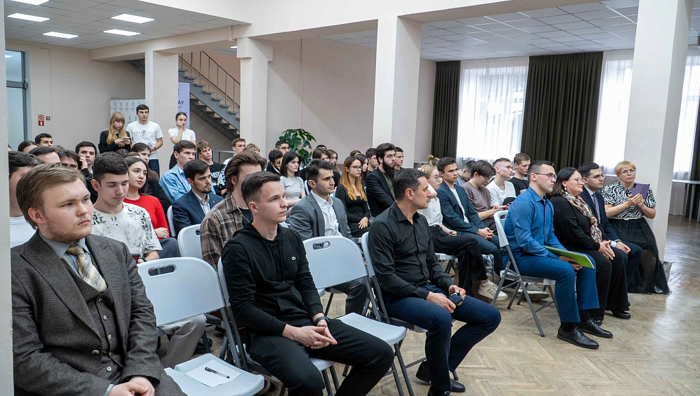 КубГАУ запустил турнир по парламентским дебатам