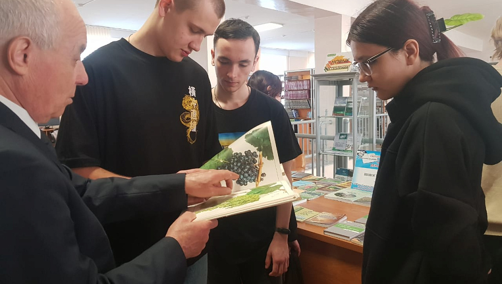 Выставка «День кафедры Виноградарства»