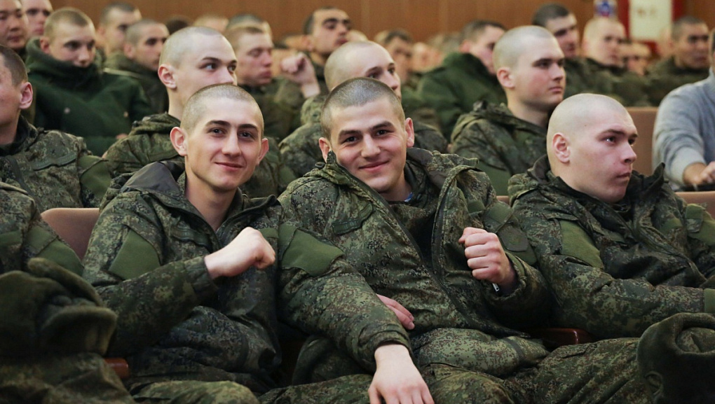 С праздником, защитники!