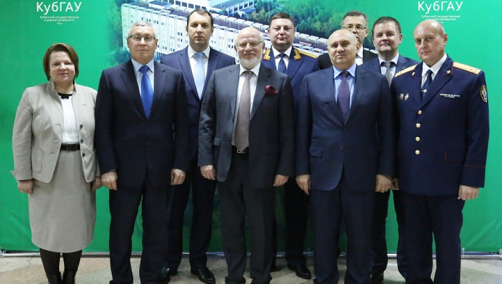 Сегодня в КубГАУ проходит выездное заседание Совета при Президенте РФ по развитию гражданского общества и правам человека в крае