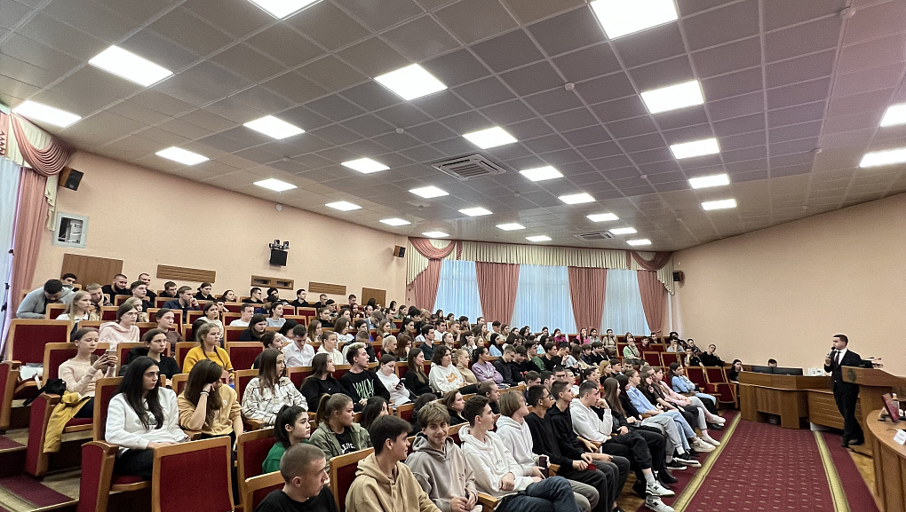 На факультете «Финансы и кредит» стартовала осенняя школа  Альфа-банка.