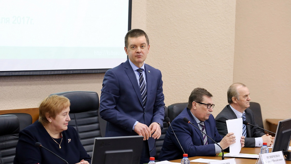 Медали – студентам 