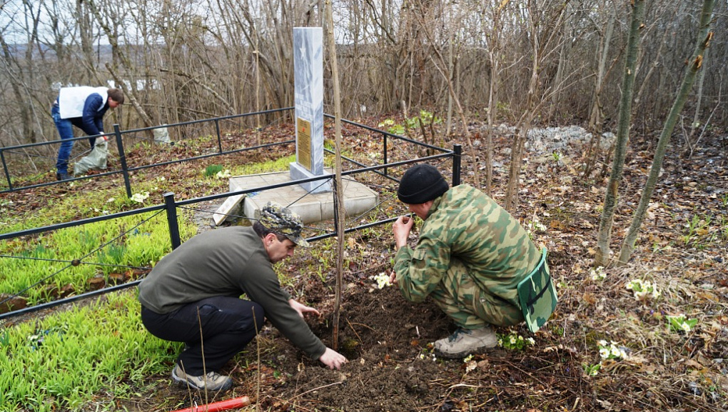 Побывать на местах захоронения солдат ВОВ