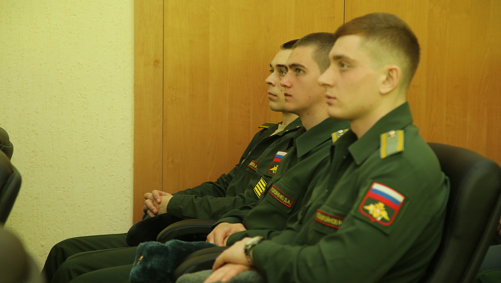 Поблагодарили добровольцев