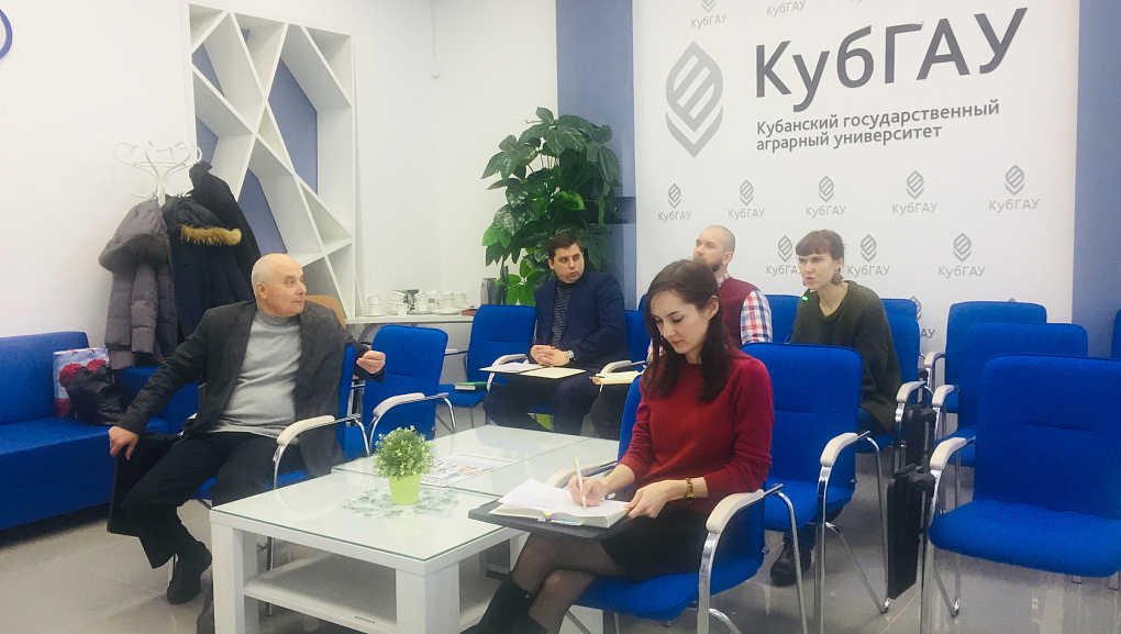 Устанавливаем сотрудничество с Францией