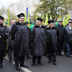 КубГАУ занял первое место на параде чайников
