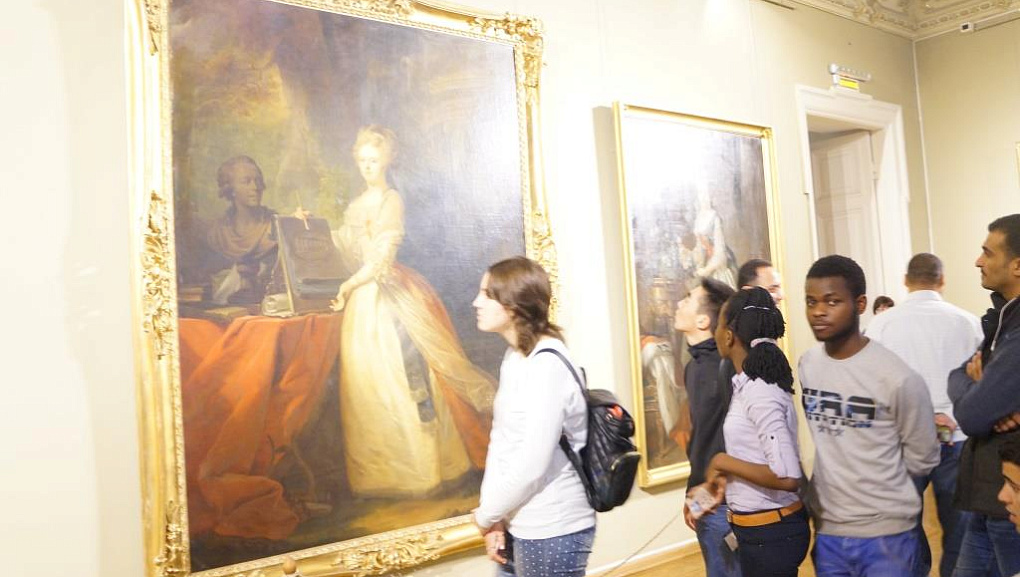 Touching the Art