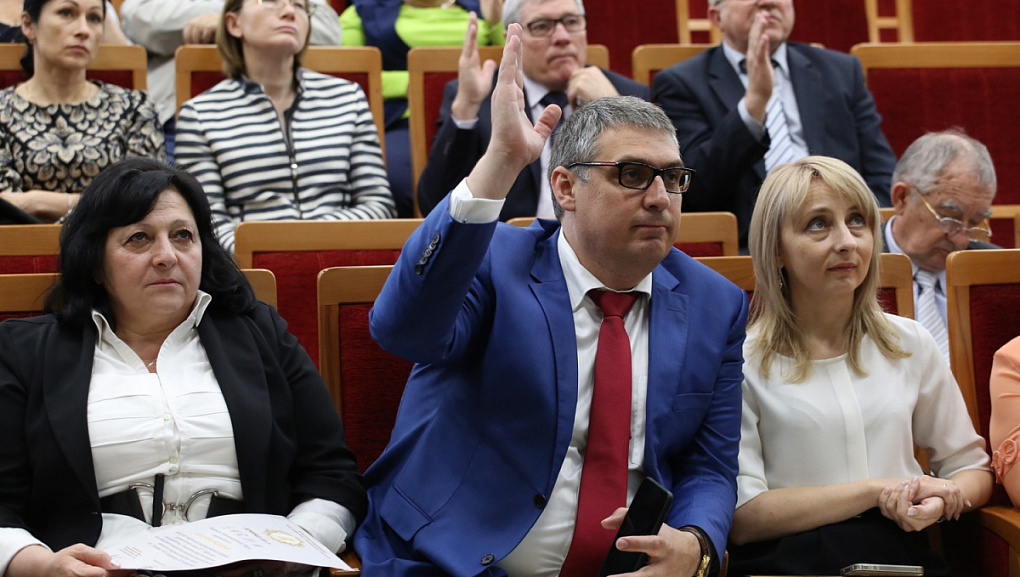 На Ученом совете наградили лучших