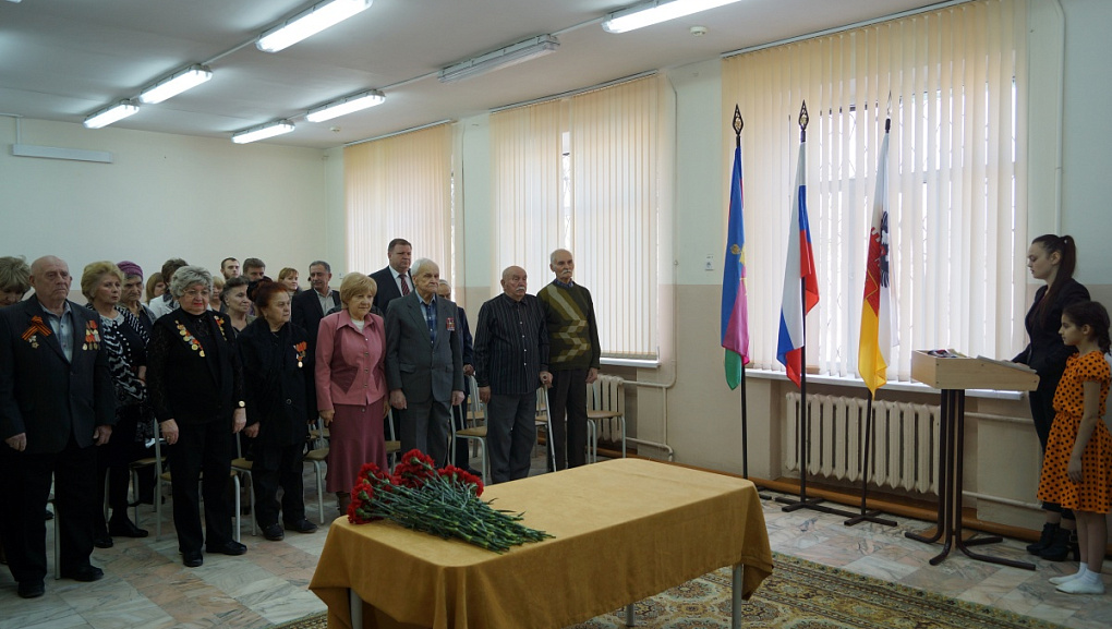 Поздравили ветеранов с заслуженными медалями