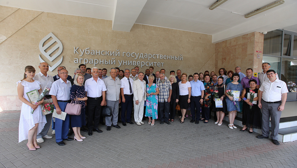 100 лет кафедре почвоведения