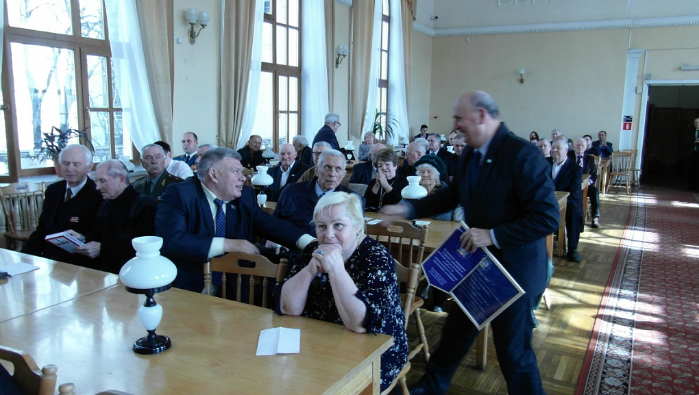 Верность традициям