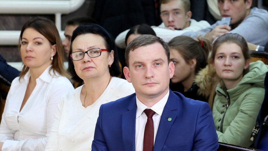 Собирая по крупицам