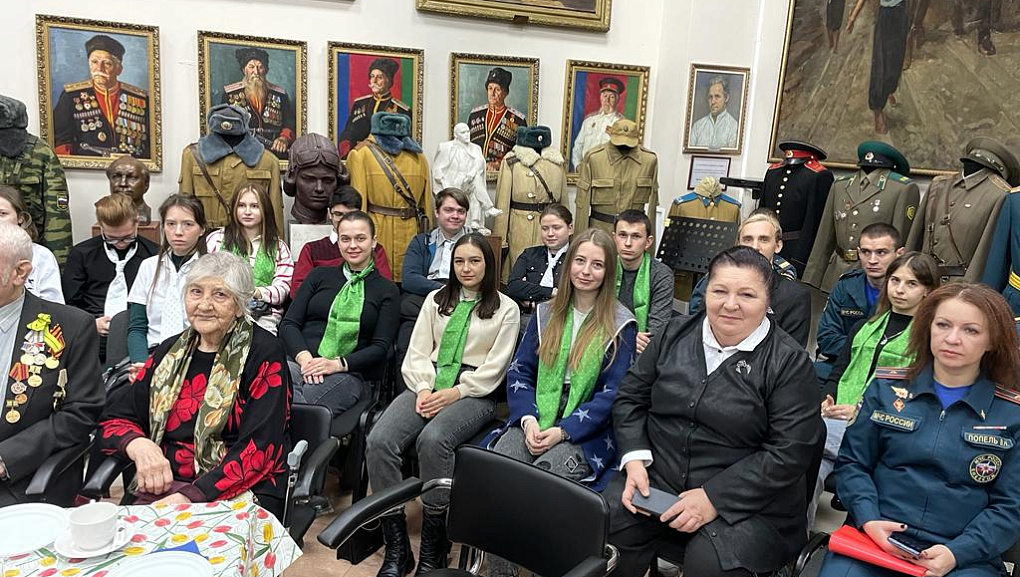 Всё это было, было в Ленинграде!