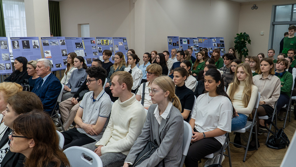 В КУБГАУ открылась патриотическая выставка 